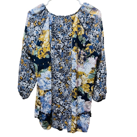 Fig and Flower - Multicolor Floral Blouse - Picture 2 of 5
